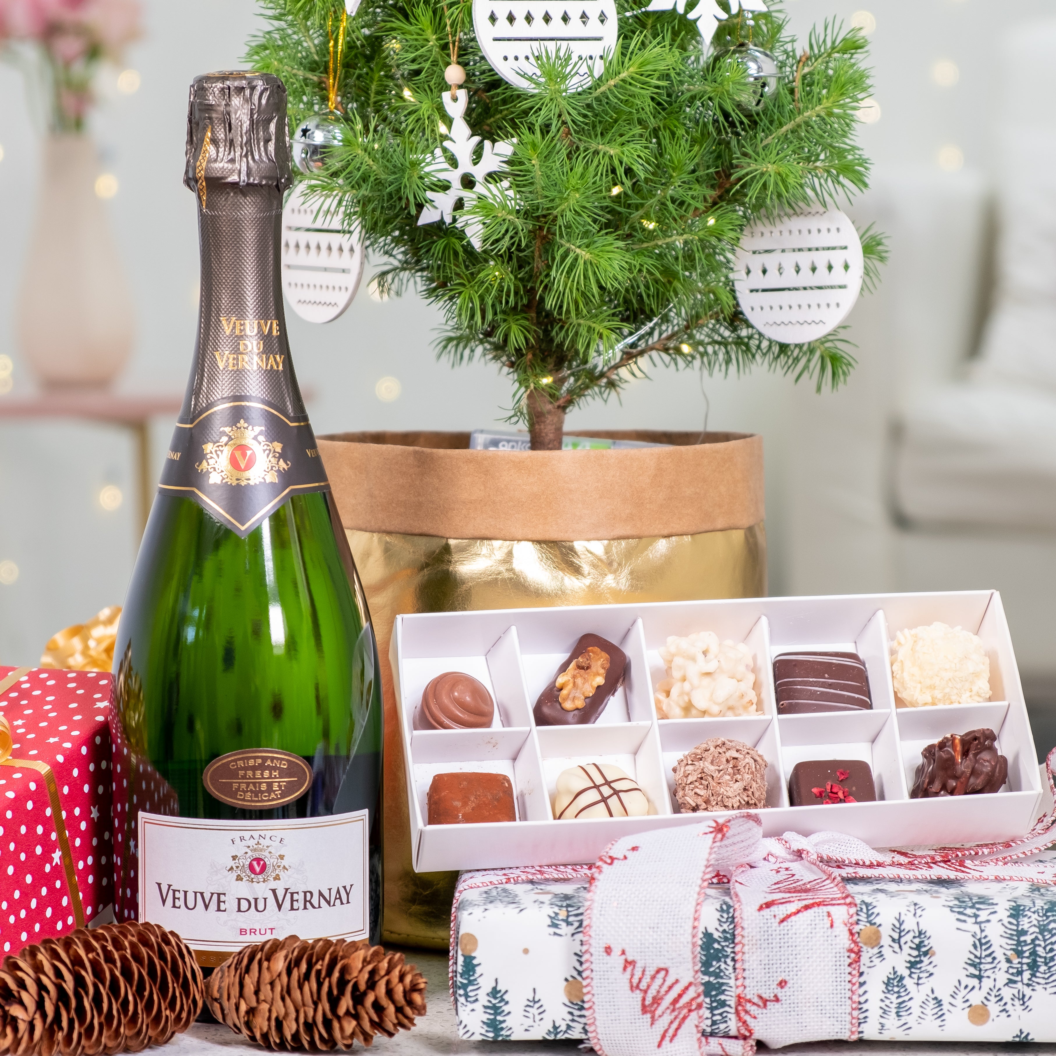 Veuve Du Vernay sparkling with chocolates