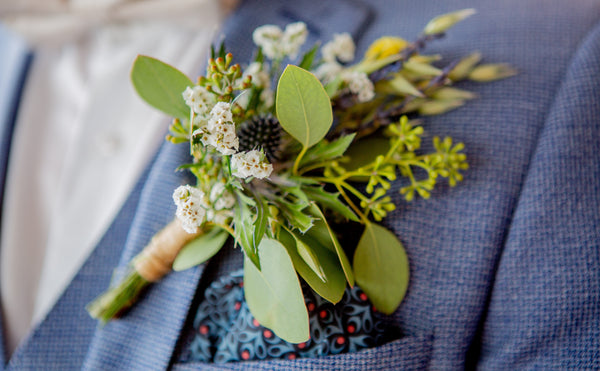 Best Prom Flowers: Your 2023 Corsage & Boutonniere Guide