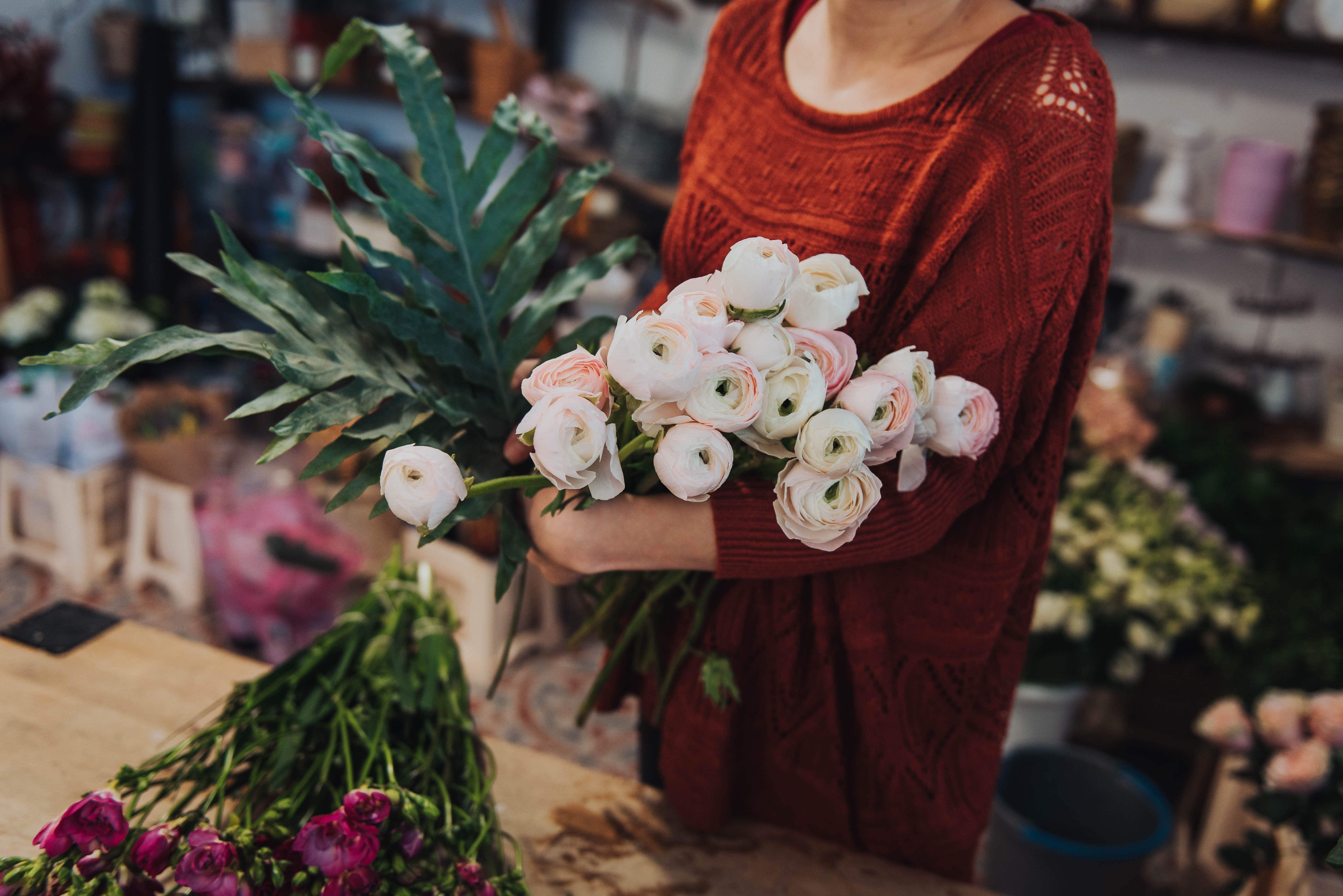 Single Varieties Flowers - Send better blooms - Floraly