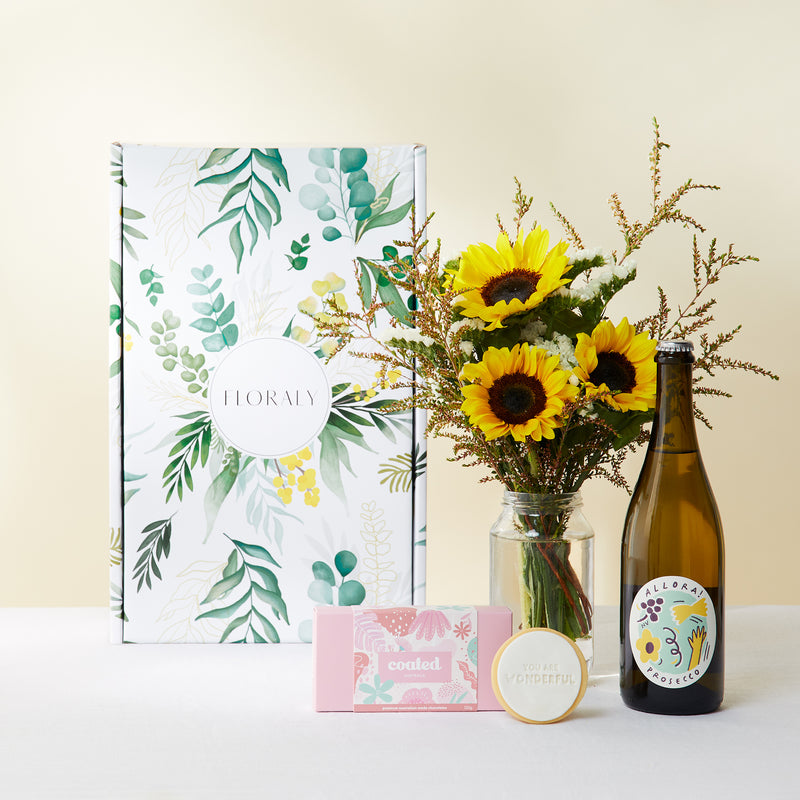 The Sunnies & Prosecco Mother's Day Bundle